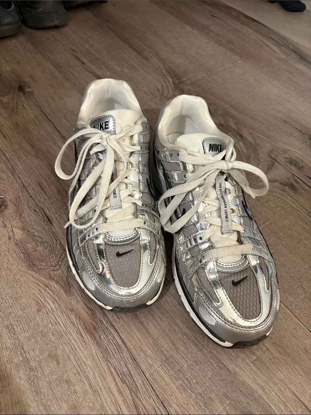 Nike P-6000 Men’s Silver Metallic and Black Sneakers